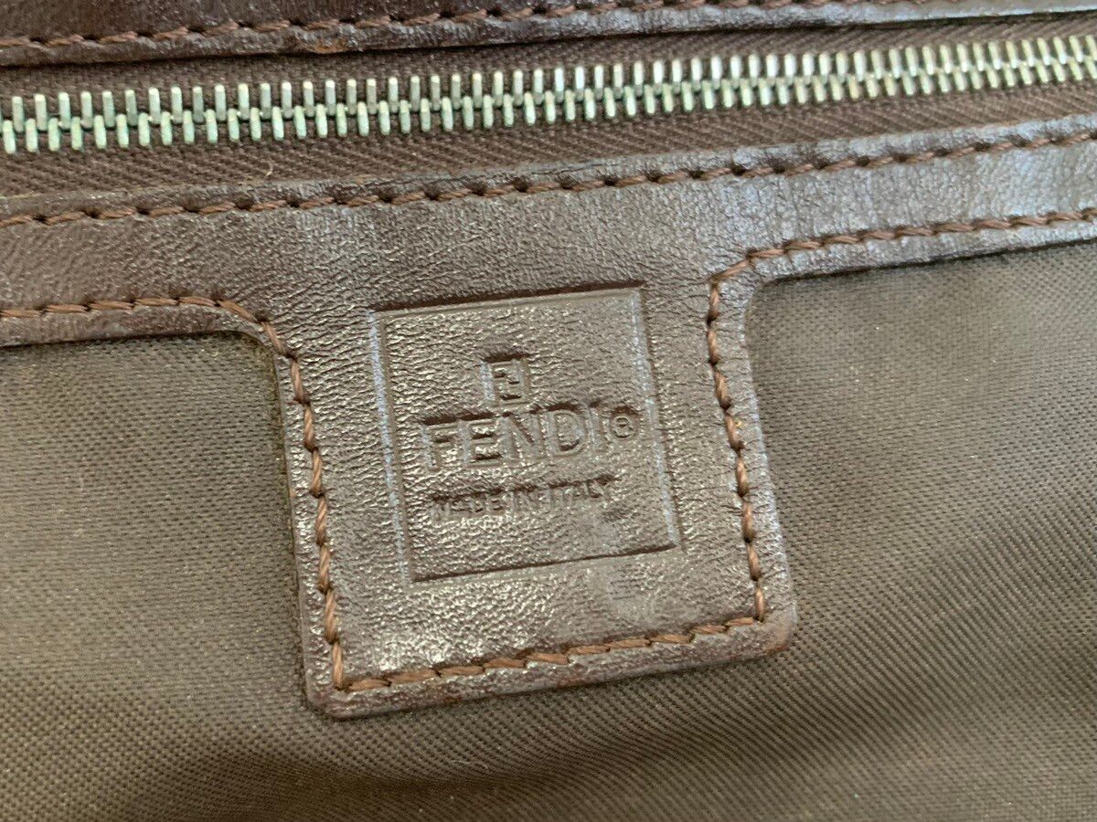 Authentic vintage Fendi baguette handbag. - 15