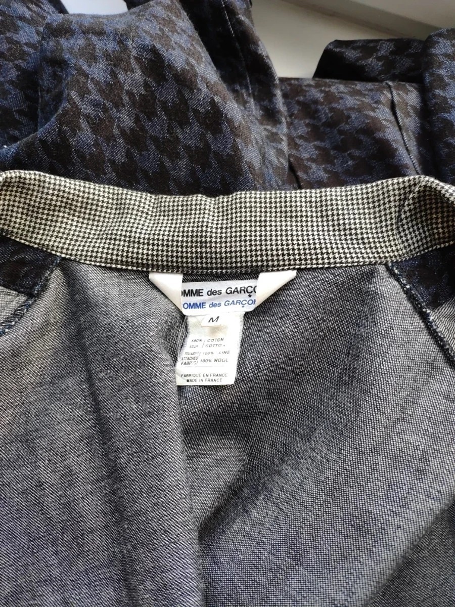 Light assymetrical blue and gray coat. Plisse on backside - 5