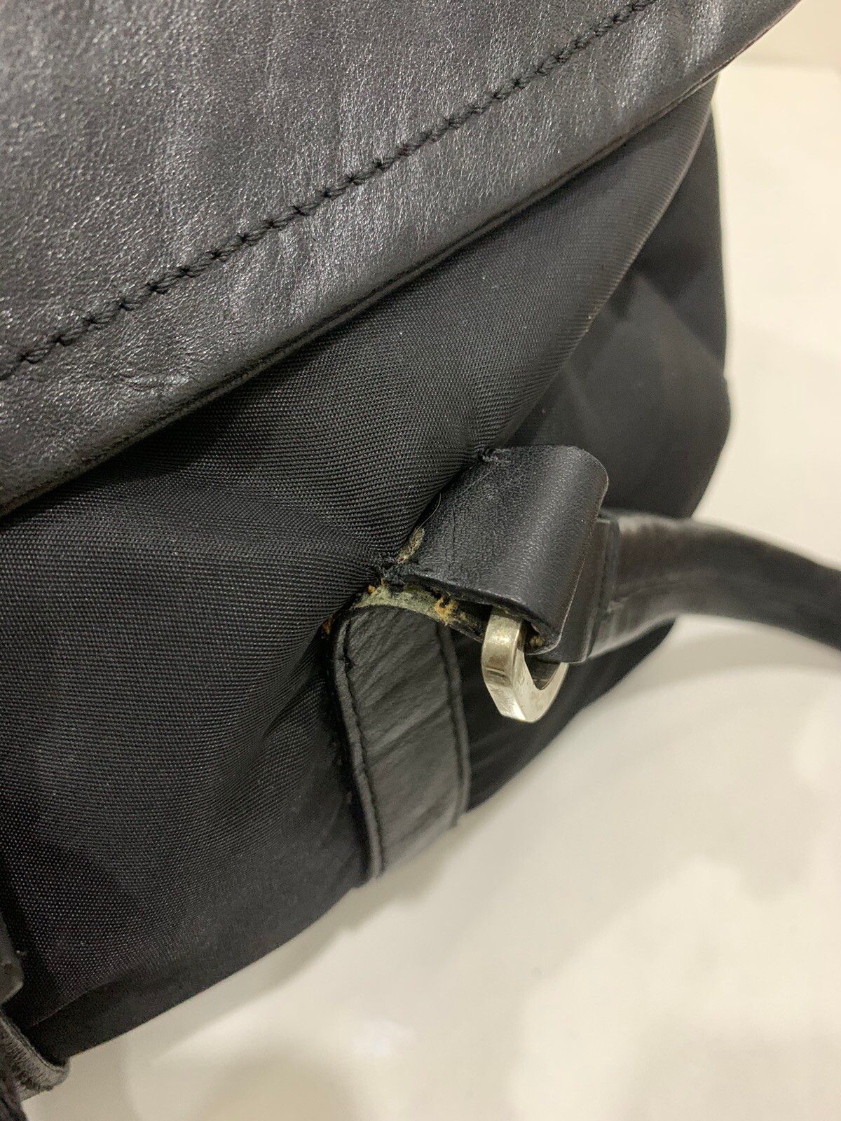 Authentic Black Prada handbag leather and nylon - 12