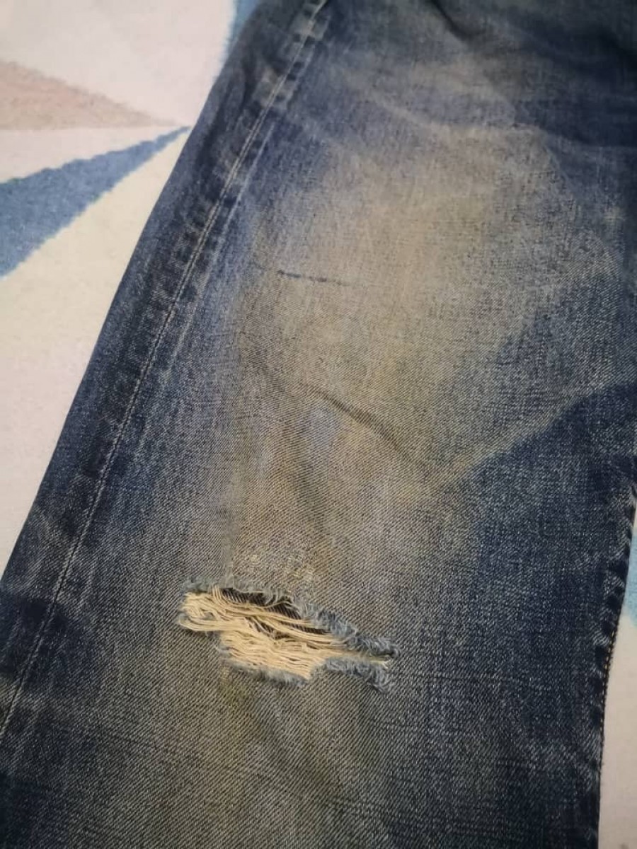 Distressed Denim - Sewing Chop Selvedge Denim - 5