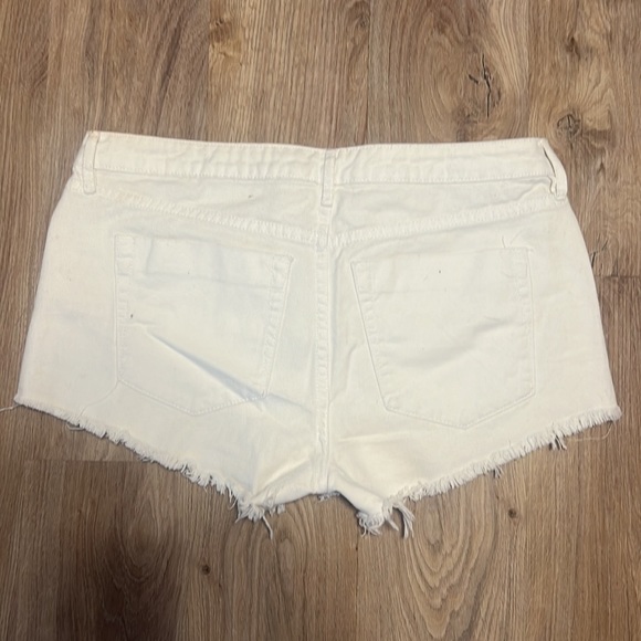 Cotton On White Frayed Mid-Rise Denim Shorts - 2