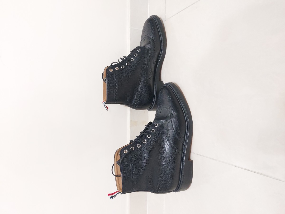 Pebble Grain Leather Wingtip Boots - 3