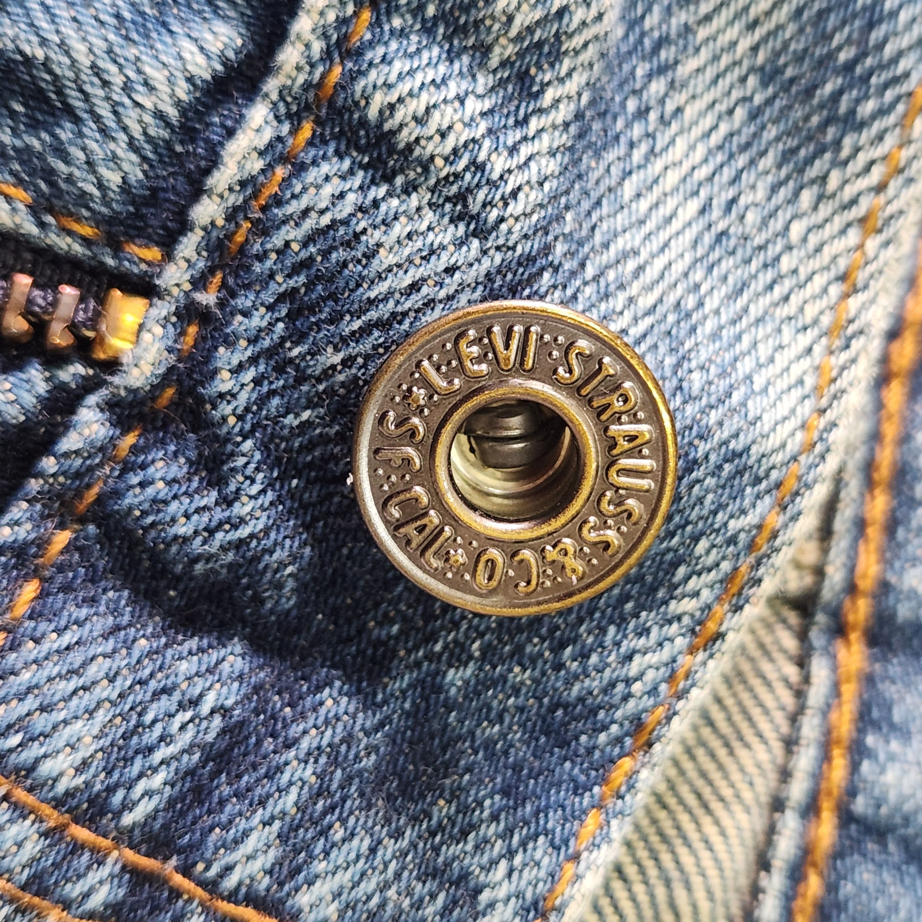 Levis 502 Vintage Distressed Ripped Denim Jeans Year 2002 - 14