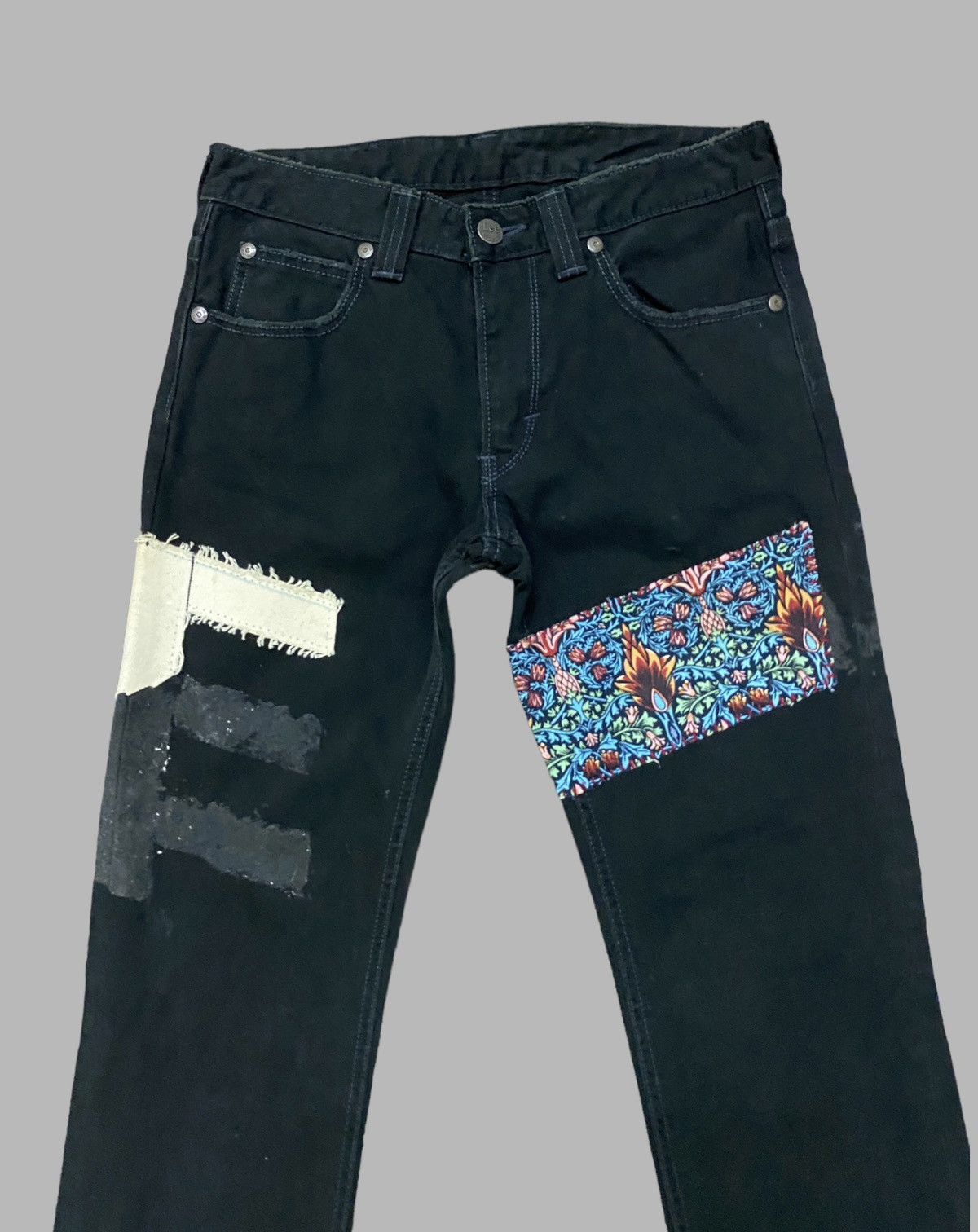 Vintage LEE PATCHES DISTRESSED DENIM - 6