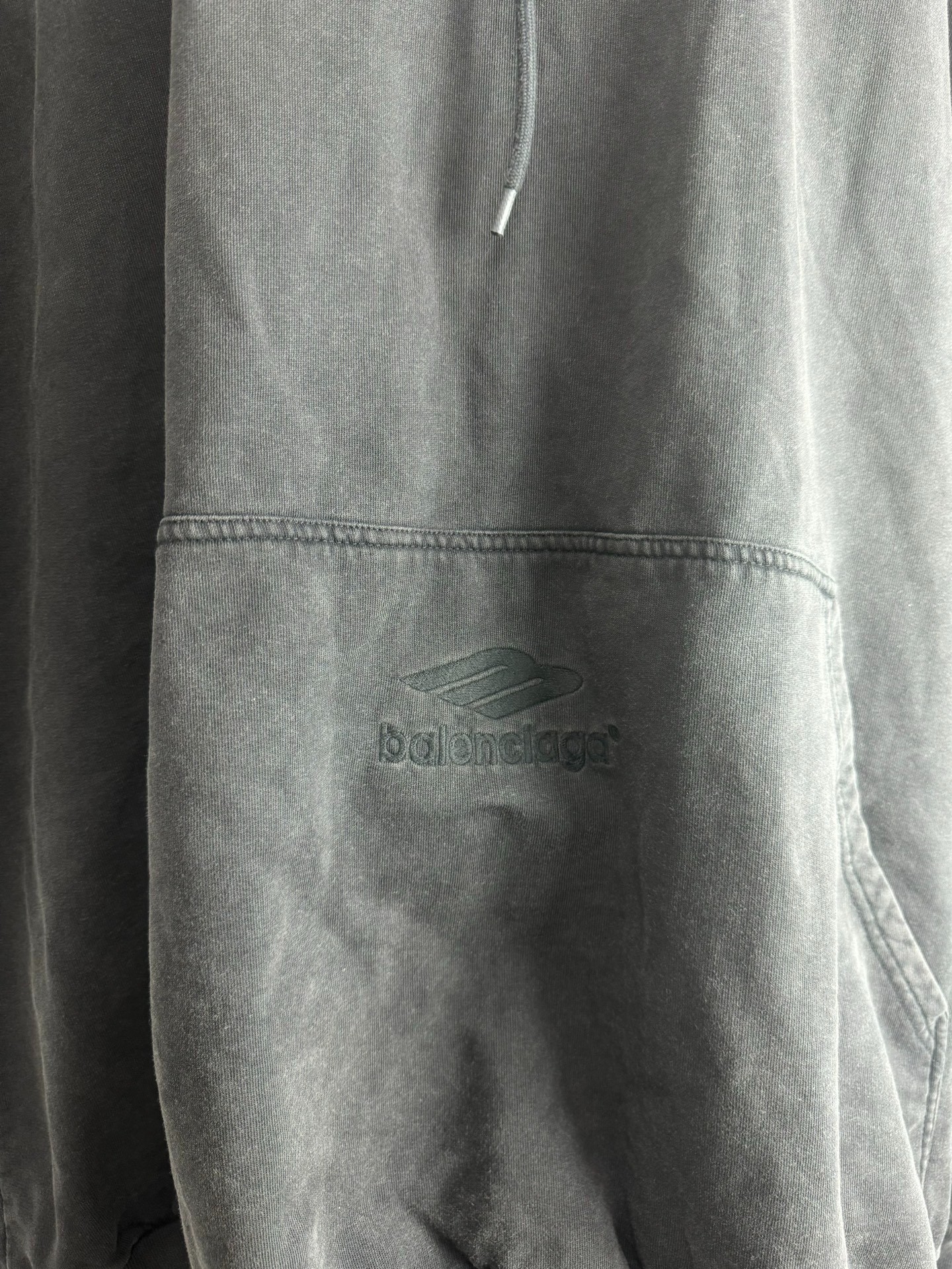 Balenciaga Black and Grey 3B Embroidered Sleeveless Hoodie - 5