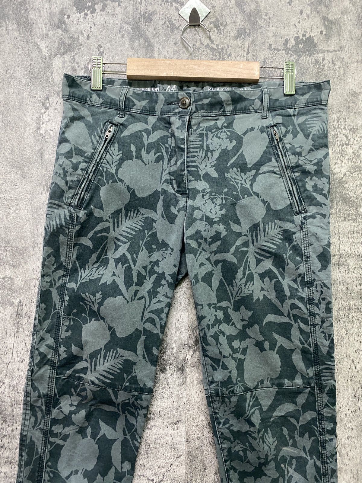 Khakis By Gap Japan Made Super Skinny Floral Design Pants - 7