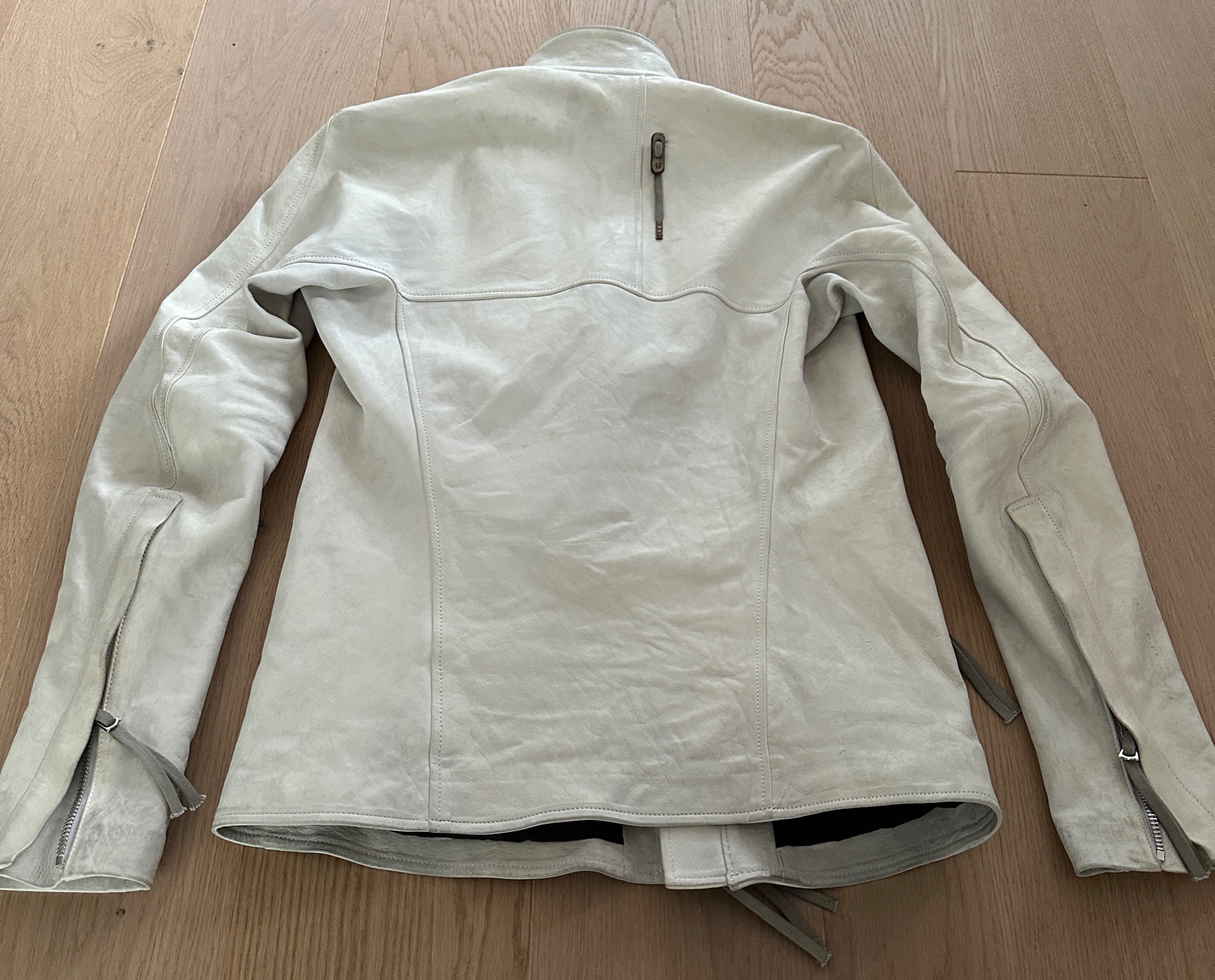Boris Bidjan Saberi light grey leather jacket J3 - 4