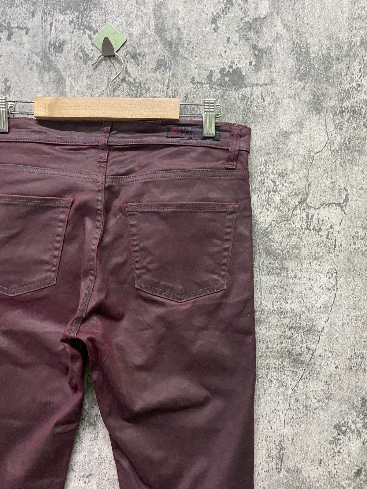 ROCK & REPUBLIC Maroon Waxed Pant - 13