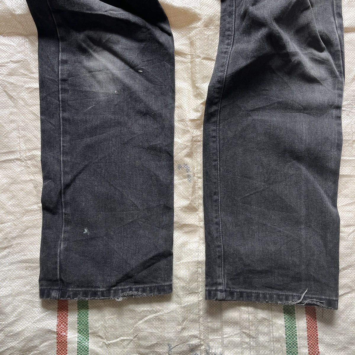 Vintage - Faded Black Guess Denim Jeans Style 39100 Made In USA - 13