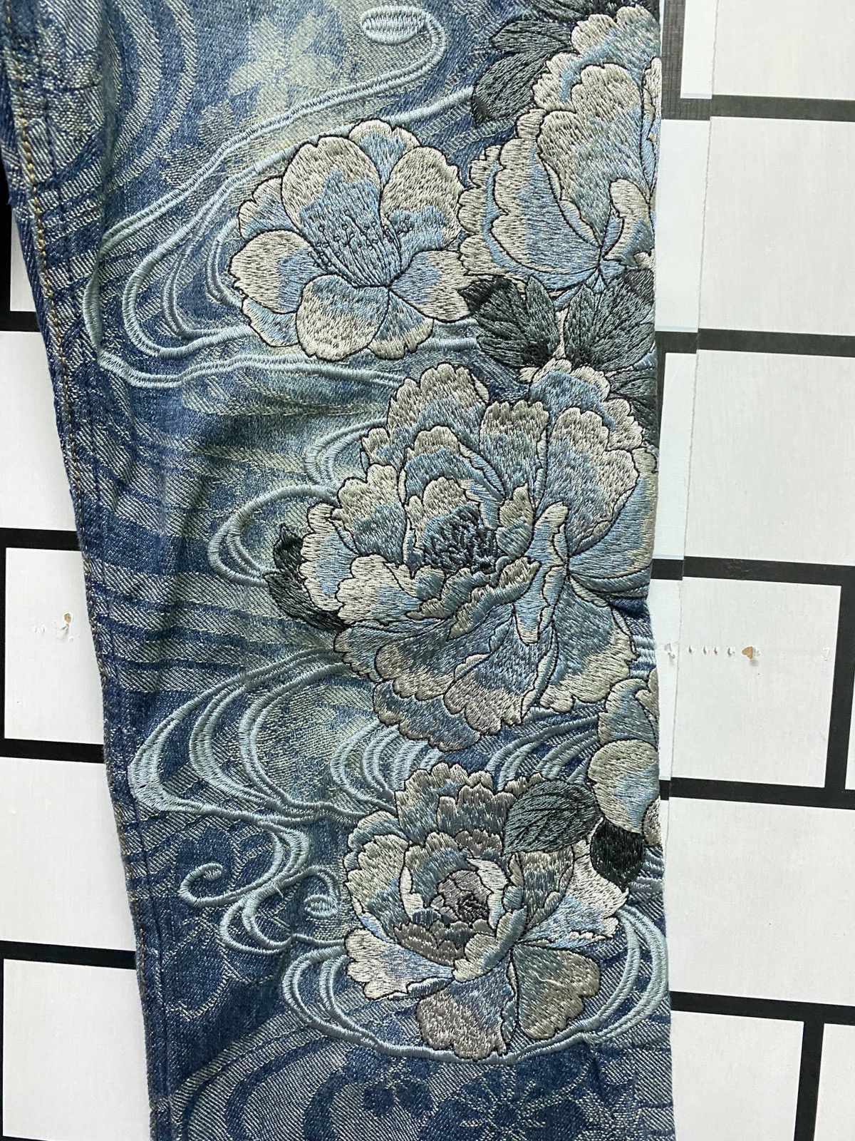 Archival Clothing - Japan KARAKURI TAMASHI Full Embroidery Flower Denim - 9