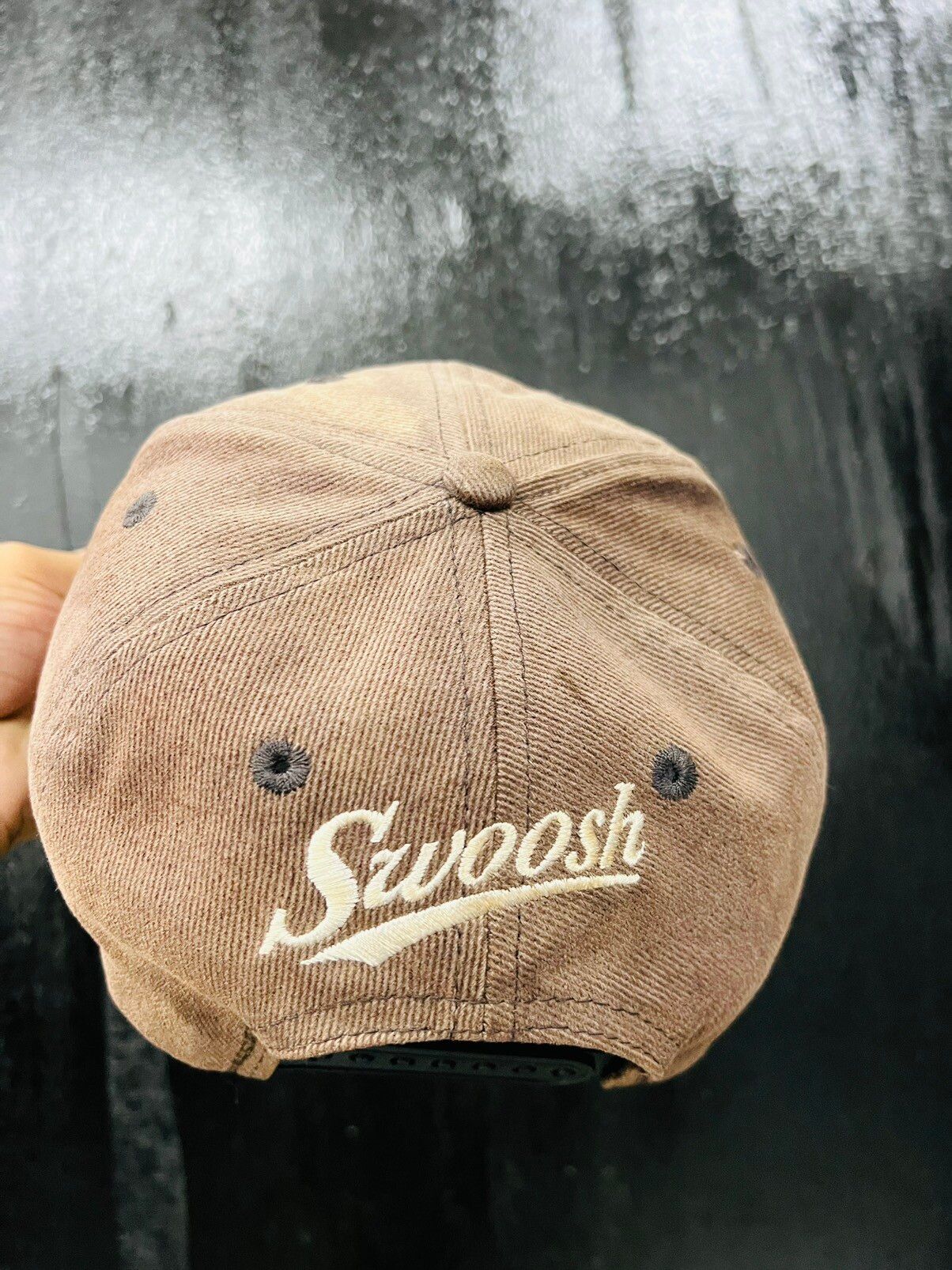 Vintage Nike Swoosh Fade Brown Cap - 2