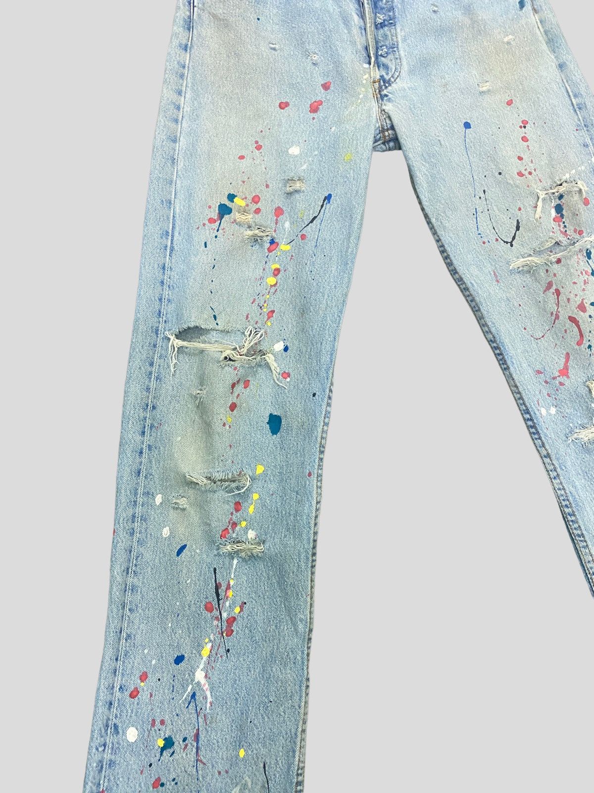 VINTAGE 90s Levi's 501 PAINT SPLASHED VERY DISTRESSED DENIM - 8