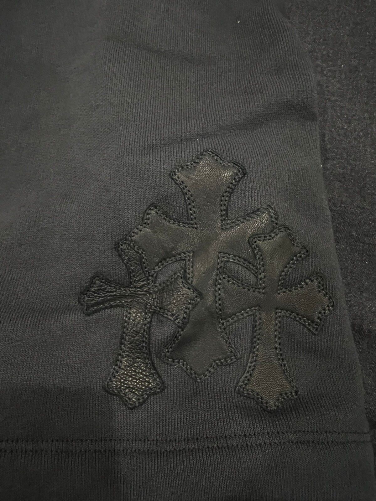 Triple leather cross patch paper jam sweatshorts shorts - 3