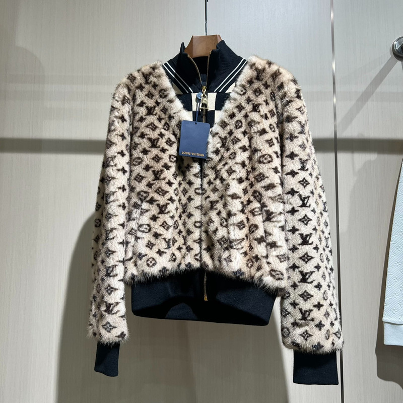 Louis Vuitton LV Shearling Short Jacket - 1