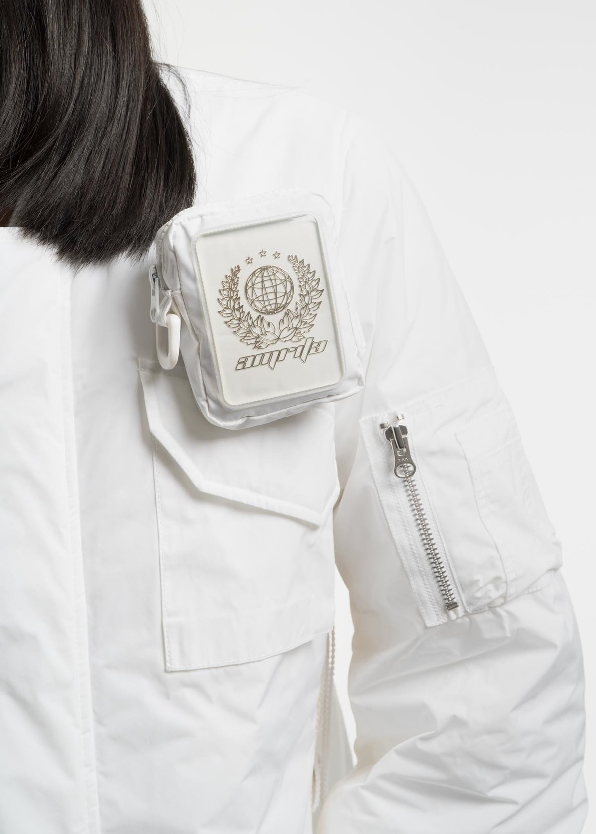 혜인서 White MA-1 Bomber Jacket with Cigarette Pouch - 14