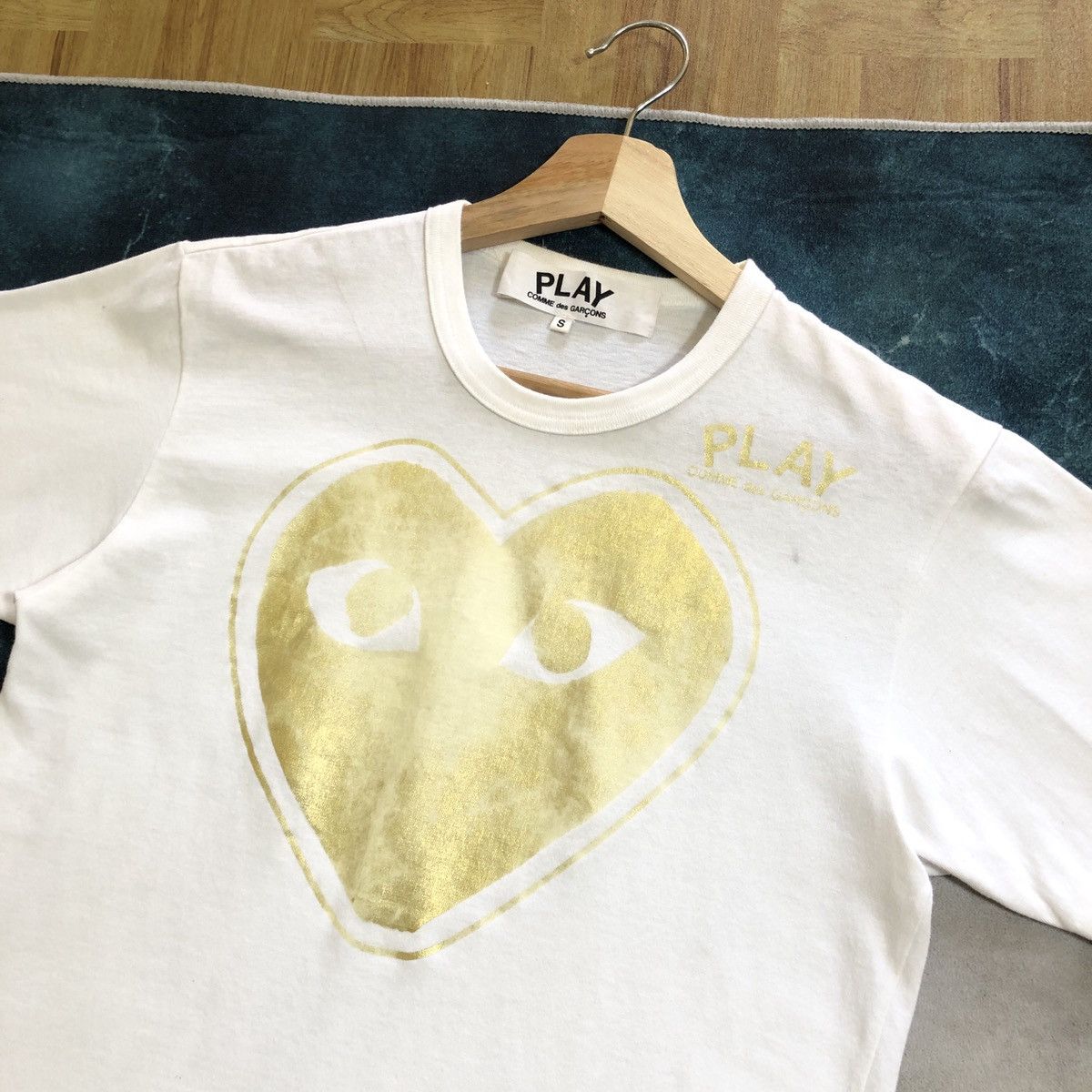 Comme Des Garcons Fades Gold Print CDG Play Tee - 2