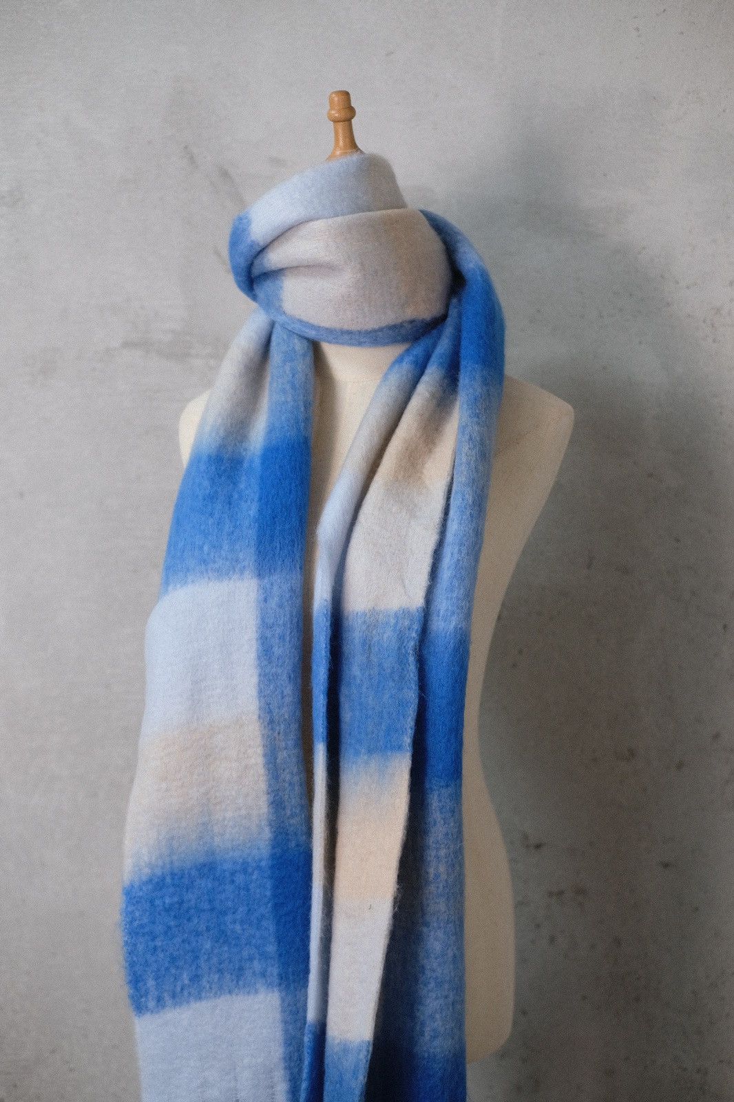 Japanese Brand - Deadstock Cozy Blue and White Mohair Checked Scarf OS Unisex - 2