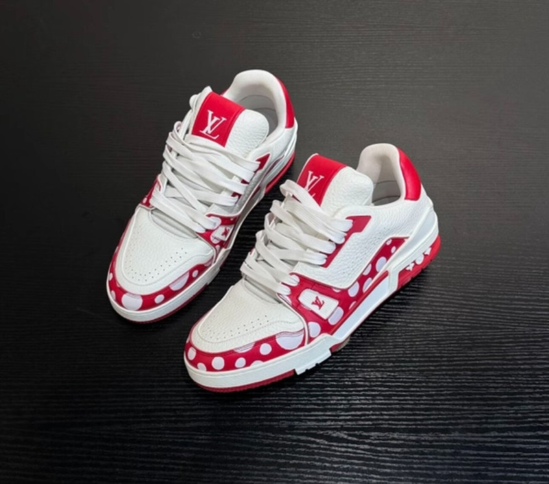 Louis Vuitton polka dot logo print casual shoes - 1