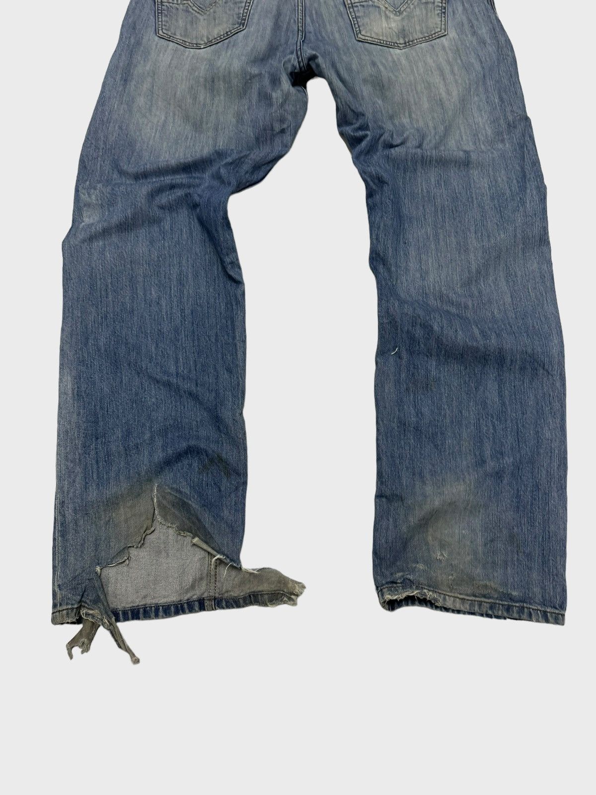 Vintage Distressed Diesel Industry Thrashed Jeans - 12