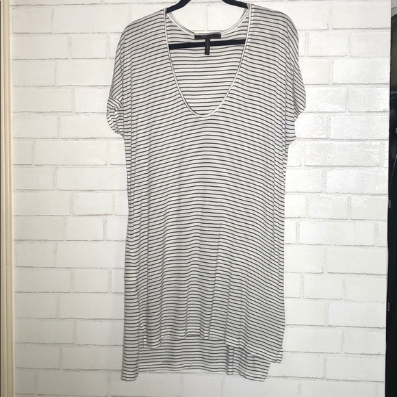 BCBGMaxAzria - BCBG Short Sleeve Striped Tunic - 3