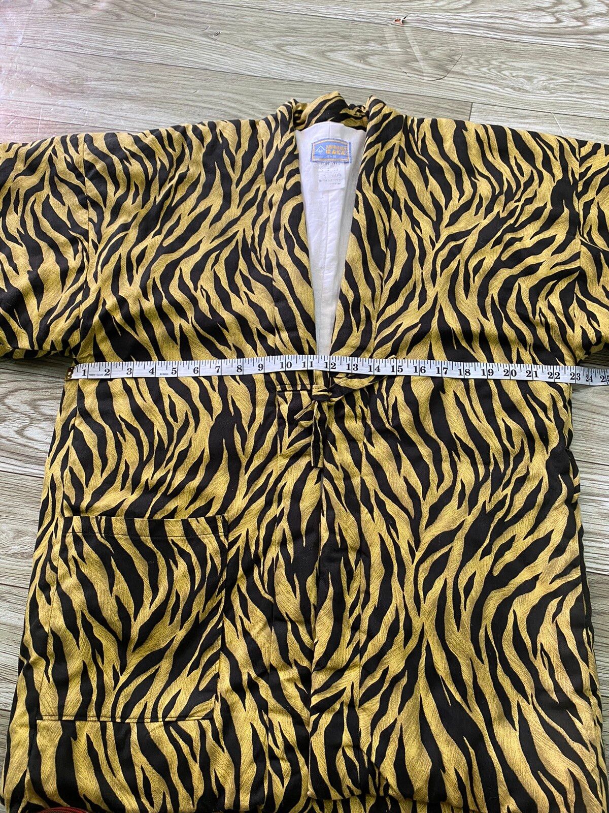 Vintage Kimono Tiger Stripe Print - 9