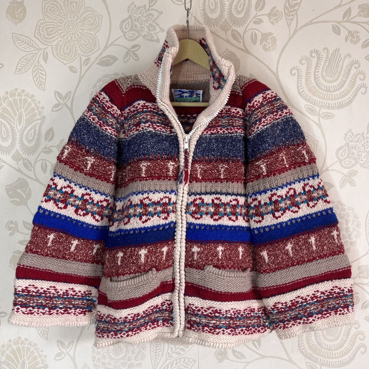 Vintage - Handmade Navajo Frantic Sweater Wool Made In Equador - 1