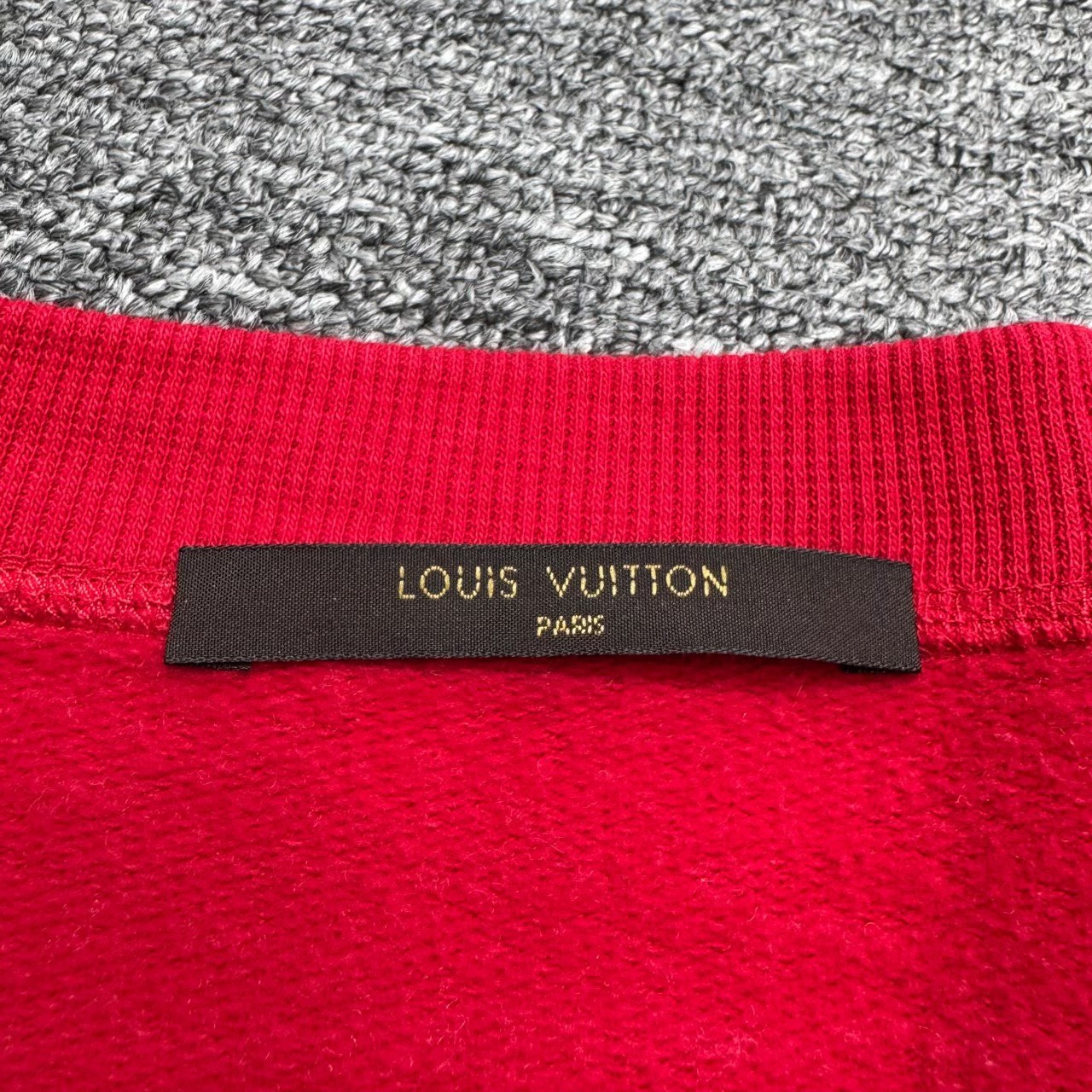 louis vuitton lv supreme co-branded flocked letter sweatshirt - 3