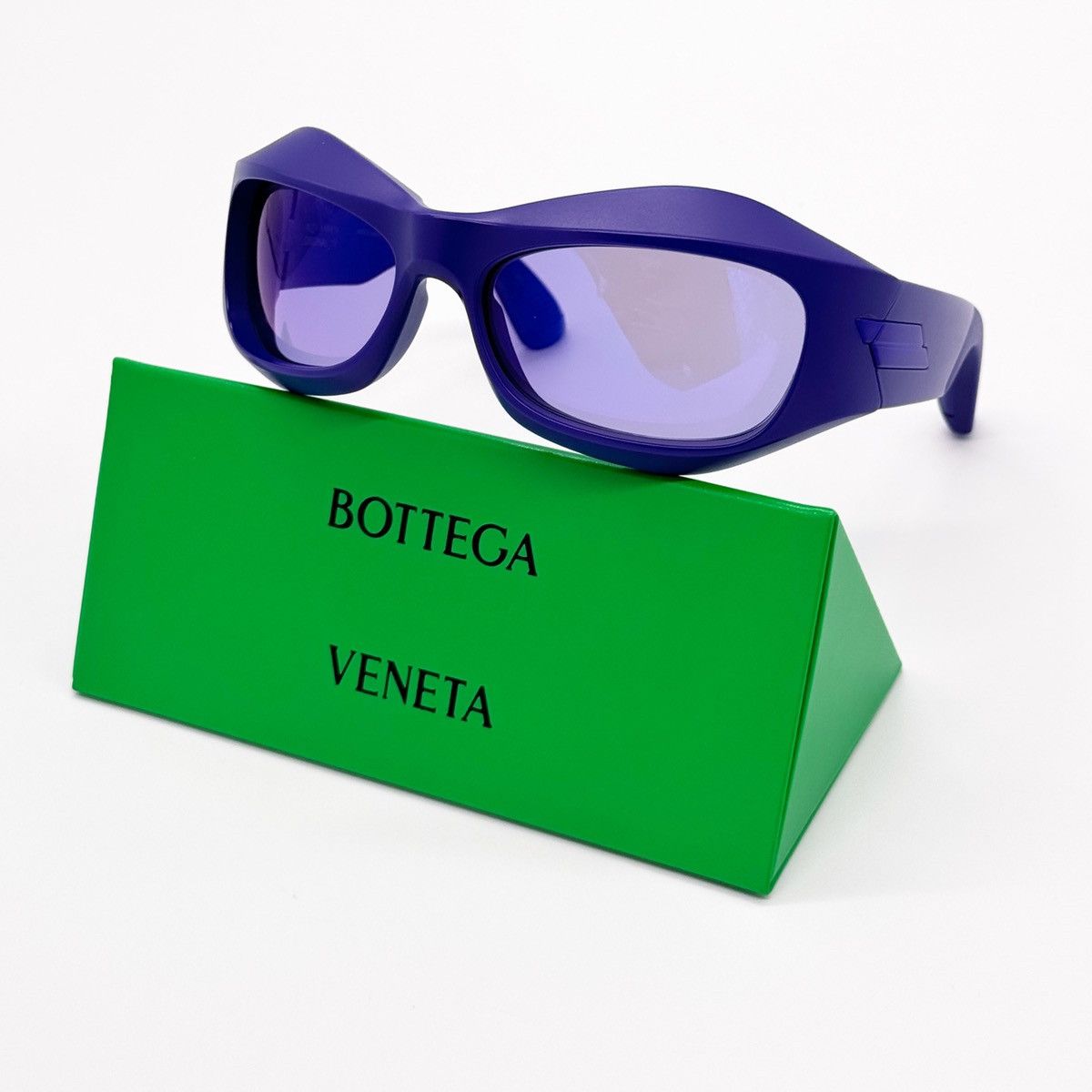 NEW BOTTEGA VENETA BV1086S 008 PURPLE WRAPAROUND SUNGLASSES - 1