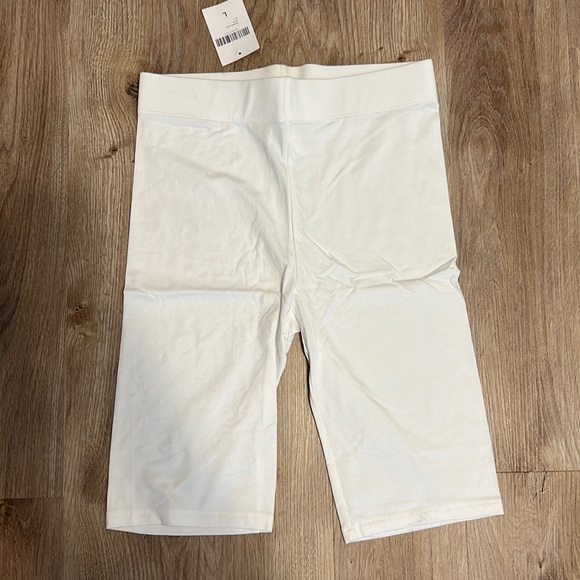 Forever 21 White Cotton Long Length Bike Shorts - 1