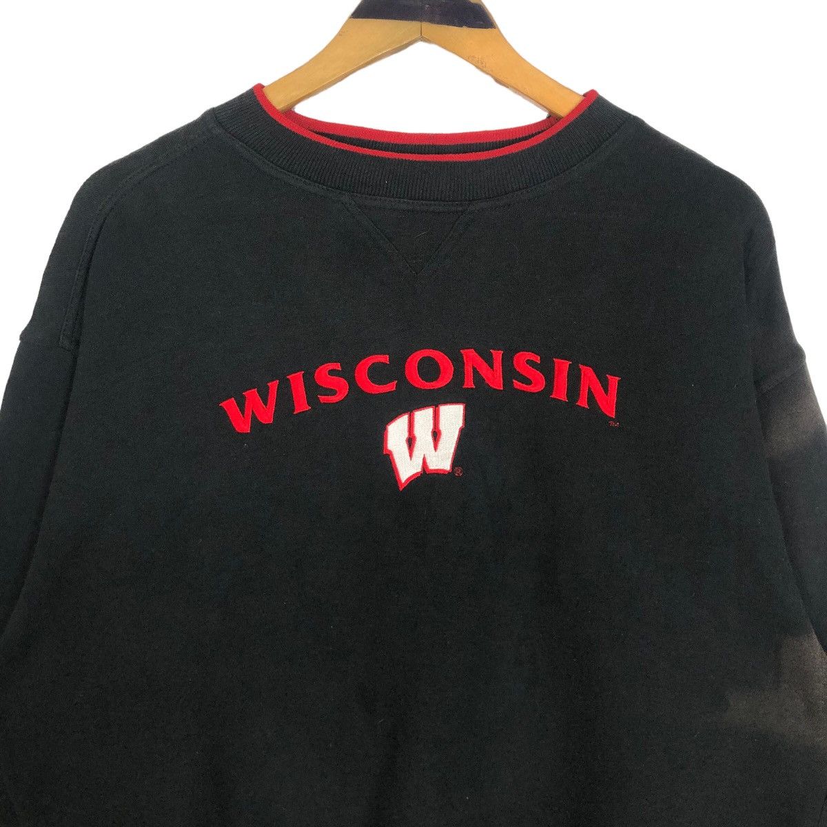 Vintage University Of Wisconsin Badgers Crewneck Sweatshirt - 5