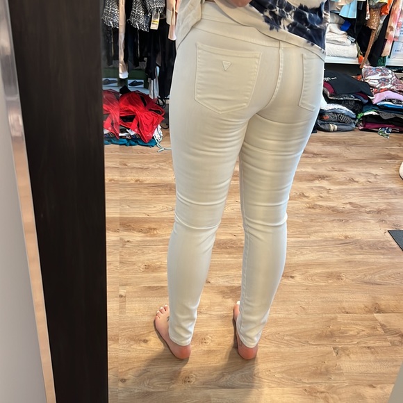 Guess Brittney Skinny Ankle Jeans in White - 12