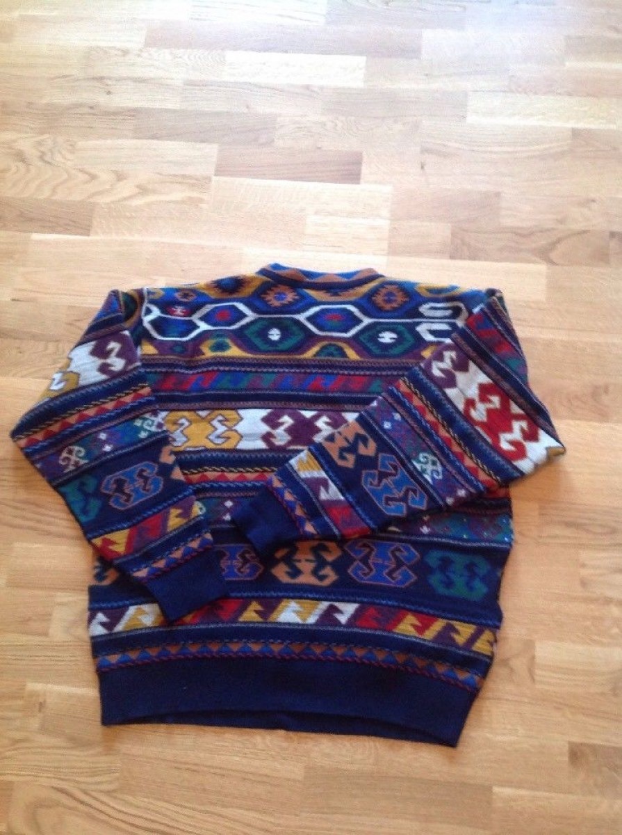 RARE Multicolour Arztec Navajo Pattern Sweater - 2
