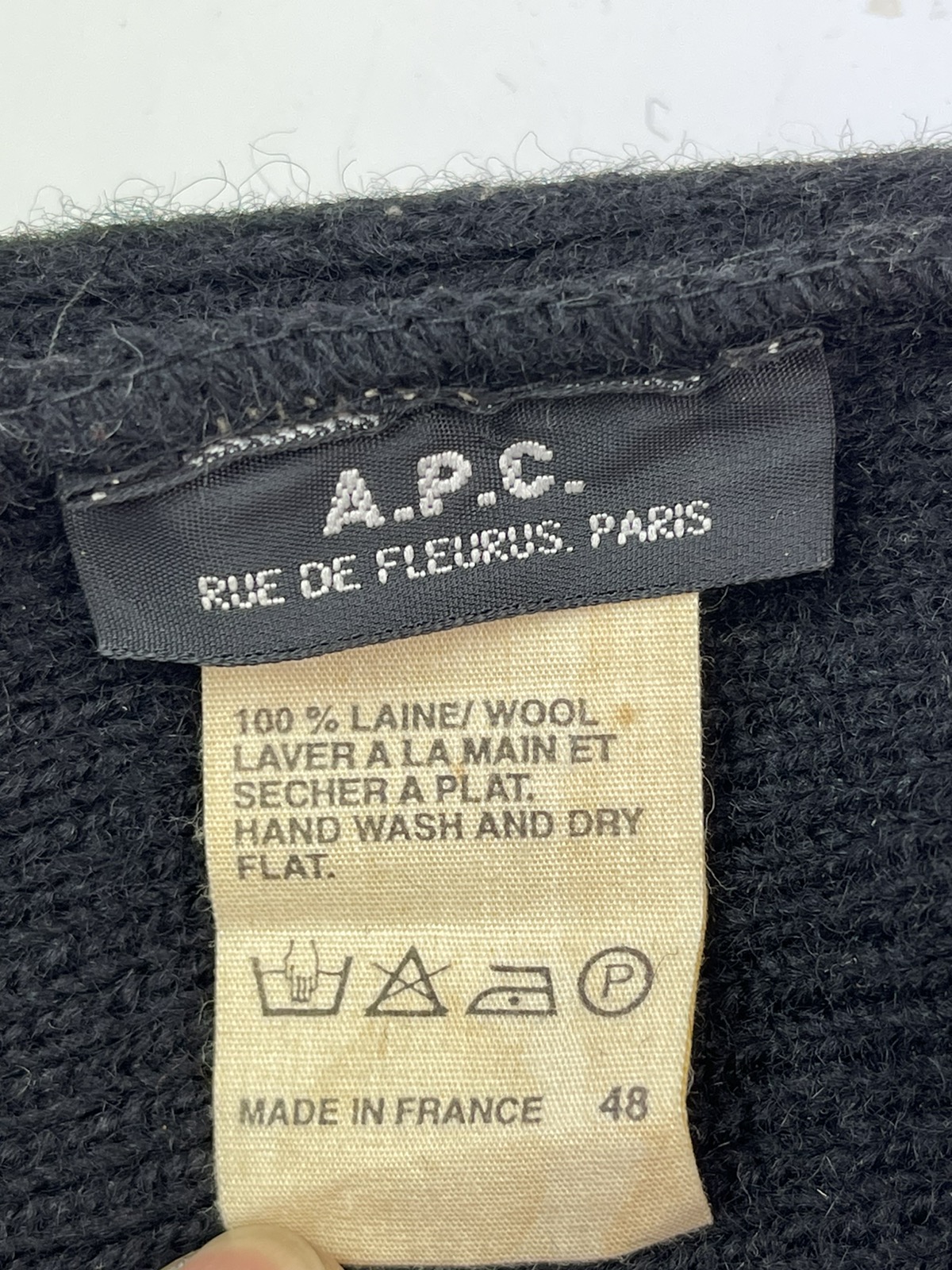 APC beanie hats ‘ Let Me Sleep ‘ Paris snow cap - 4