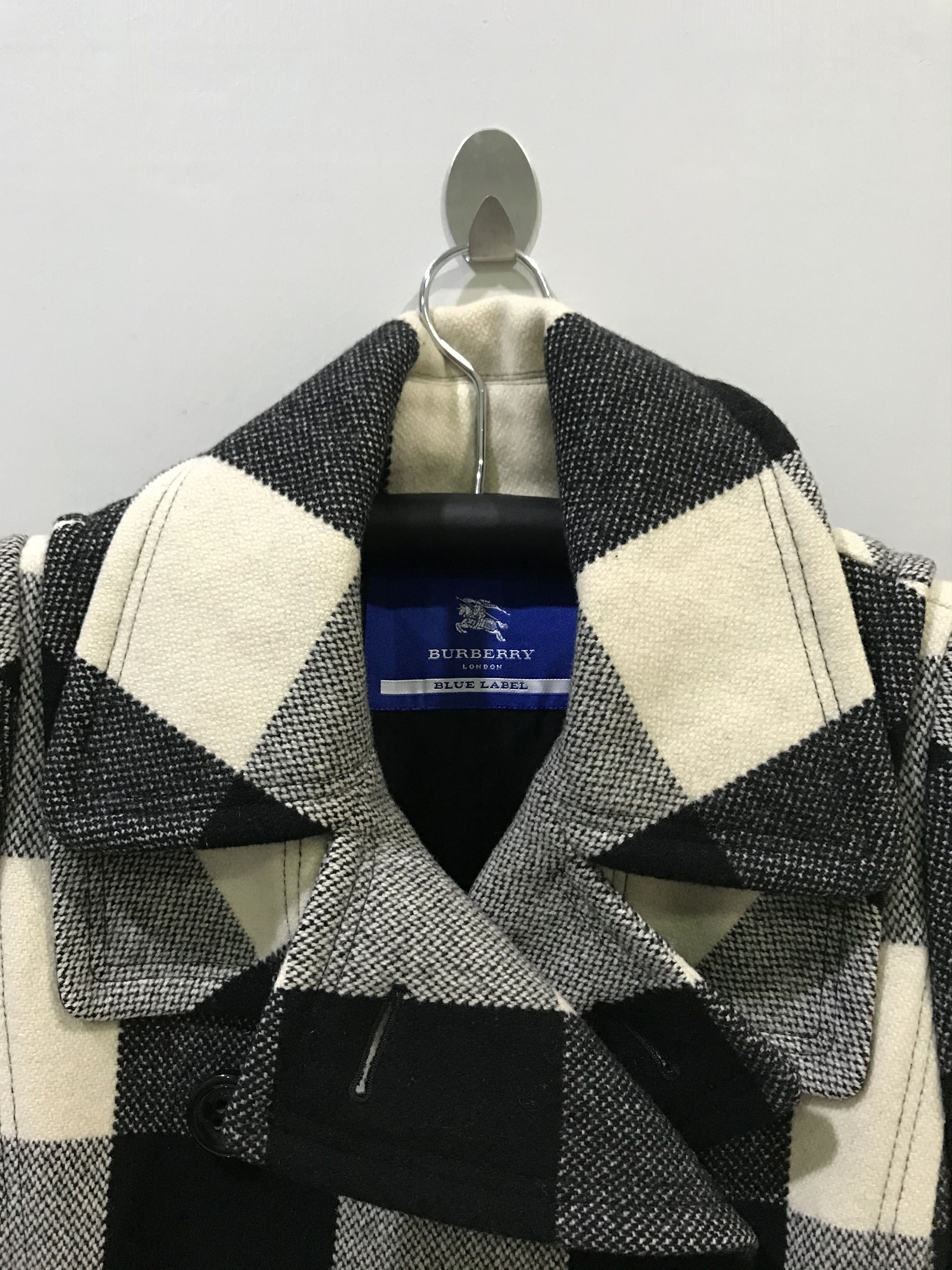 2-OC4- WOMEN! BURBERRY BLUE LABEL Plaid Peacot - 17