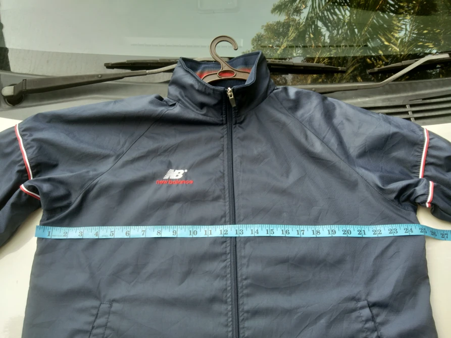 NEW BALANCE LIGHTLAYERS JACKET - 11