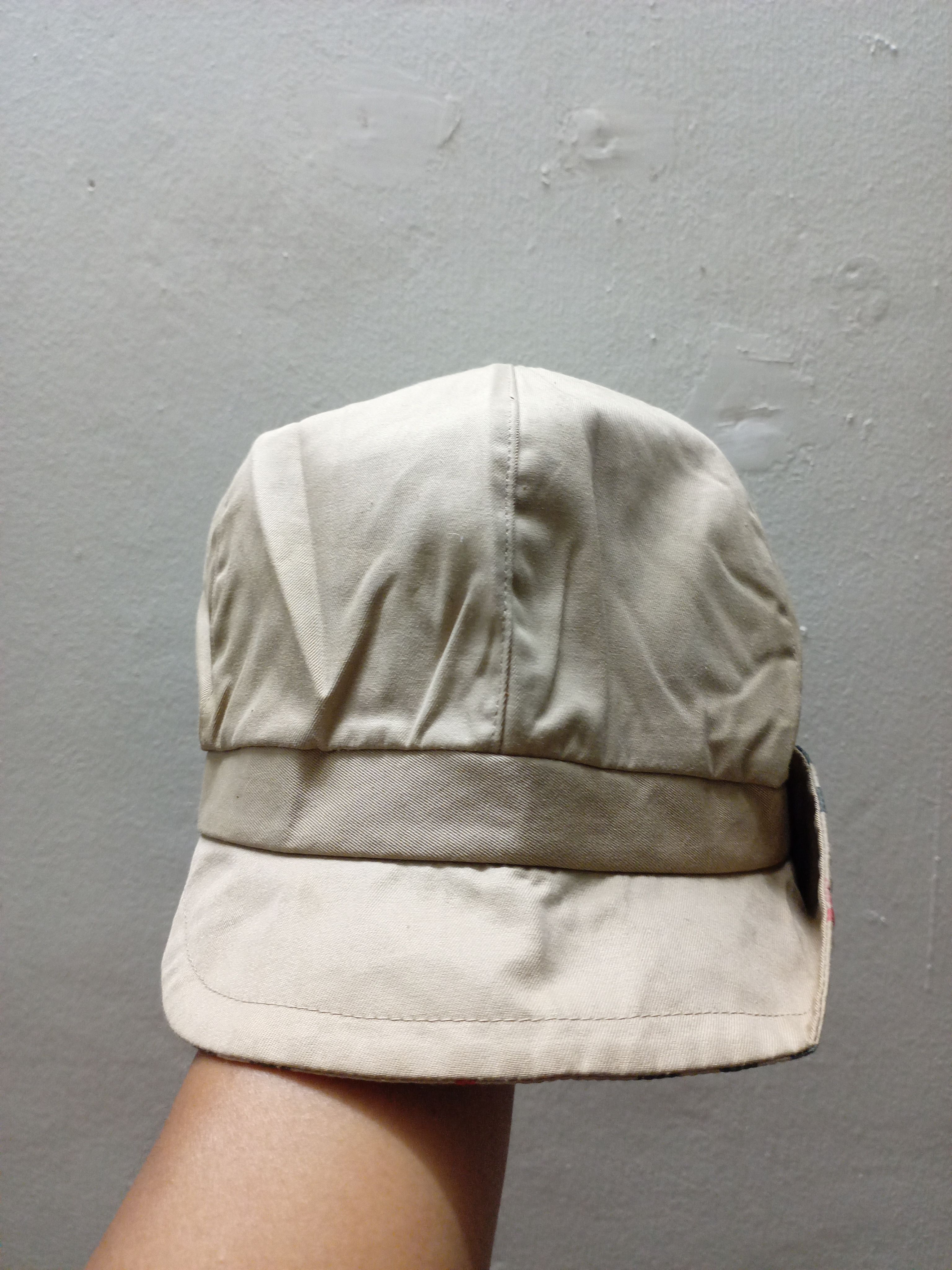 Burberry hat - 1