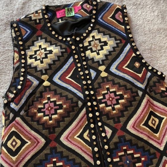 Boohoo - Vintage Style Embellished Tapestry Long Vest - 11