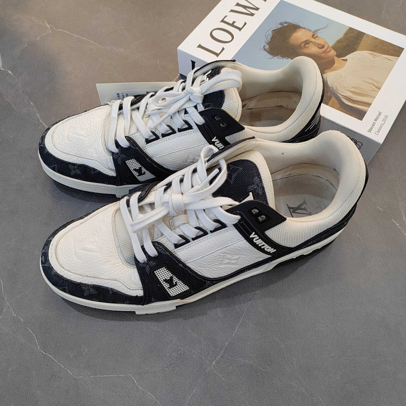 Louis Vuitton trainer - 1