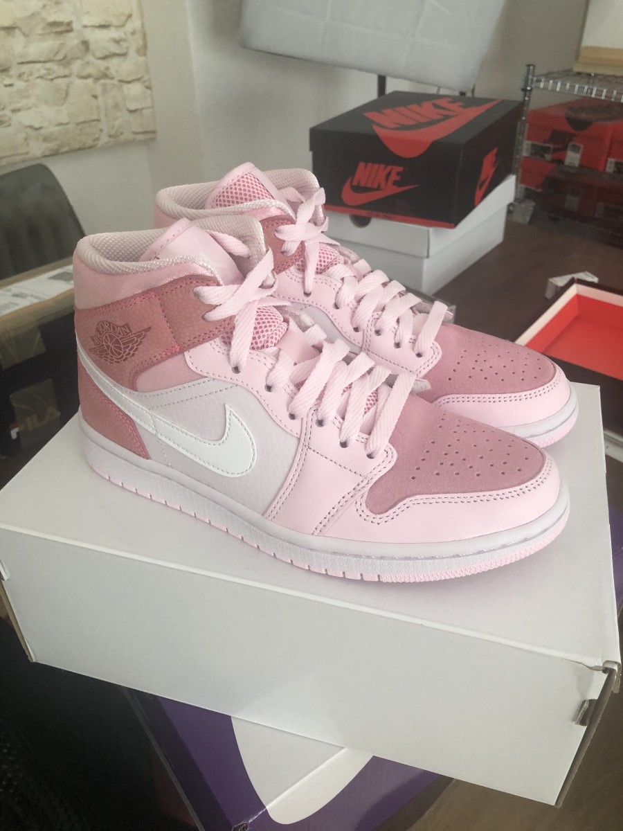 Nike Air Jordan 1 Mid Digital Pink - 2
