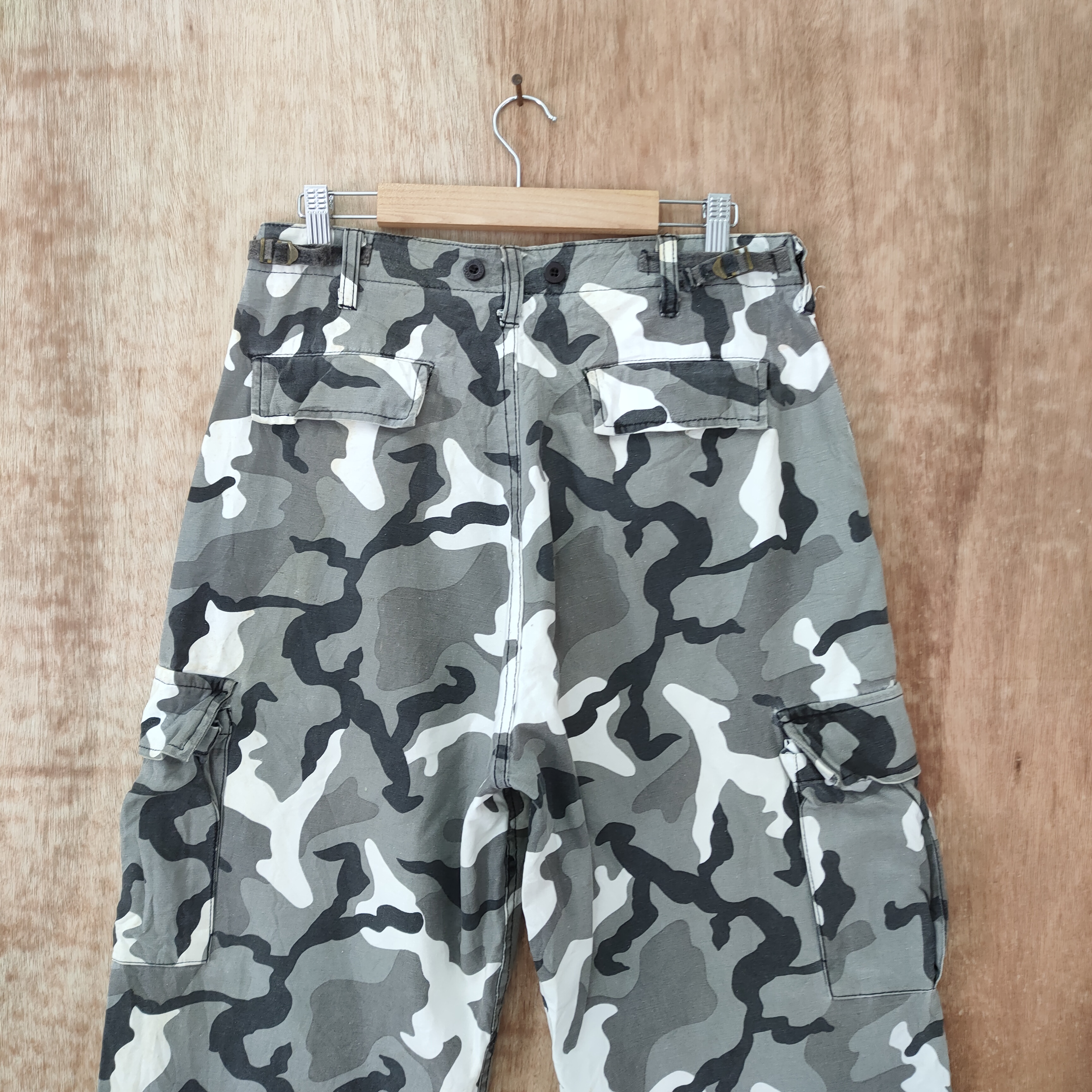 Military - DOG HOUSE CAMO FADED CARGO PANTS - 8