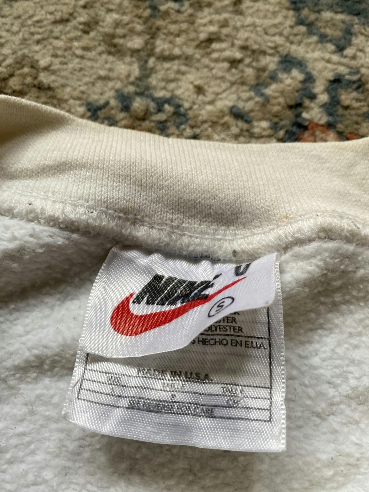 90’s Vintage Nike Town Los Angeles Crewneck Sweatshirt - 4