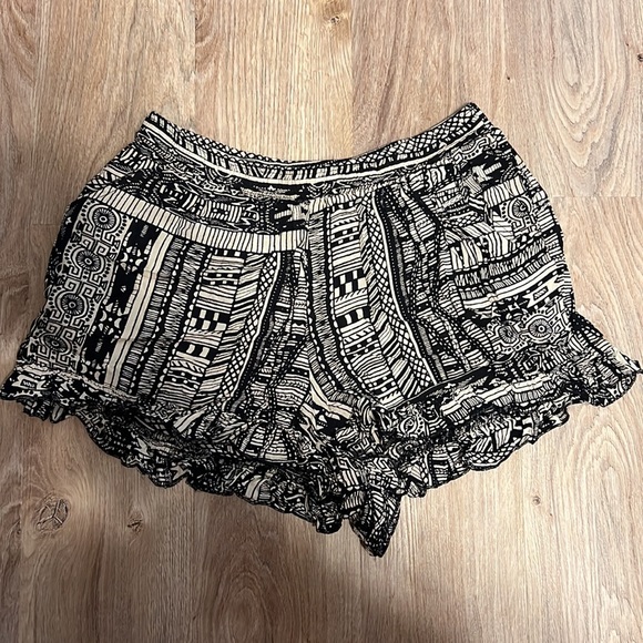 Patrons of Peace Black Printed Pull on Ruffle Shorts - 1