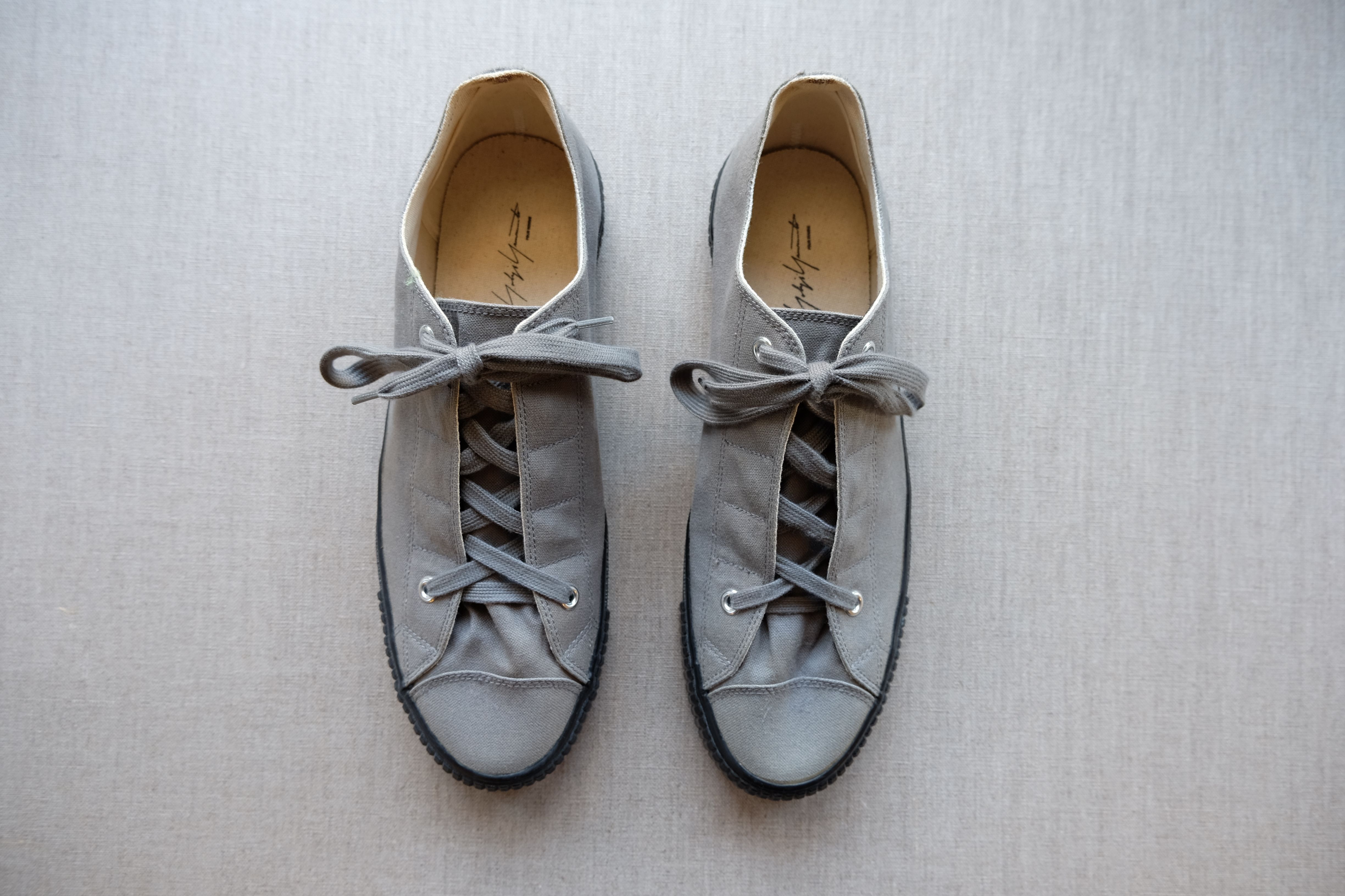 SS16-Runway Canvas Shoes with Hidden Eyelets - 4
