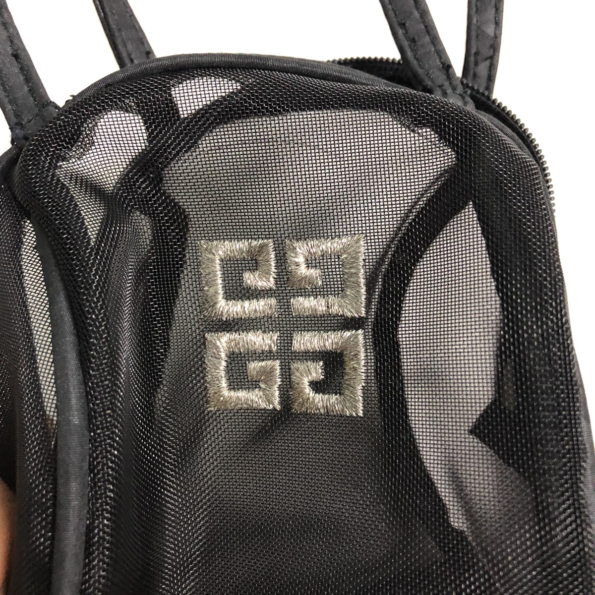 Givenchy toiletries mini bag - 7