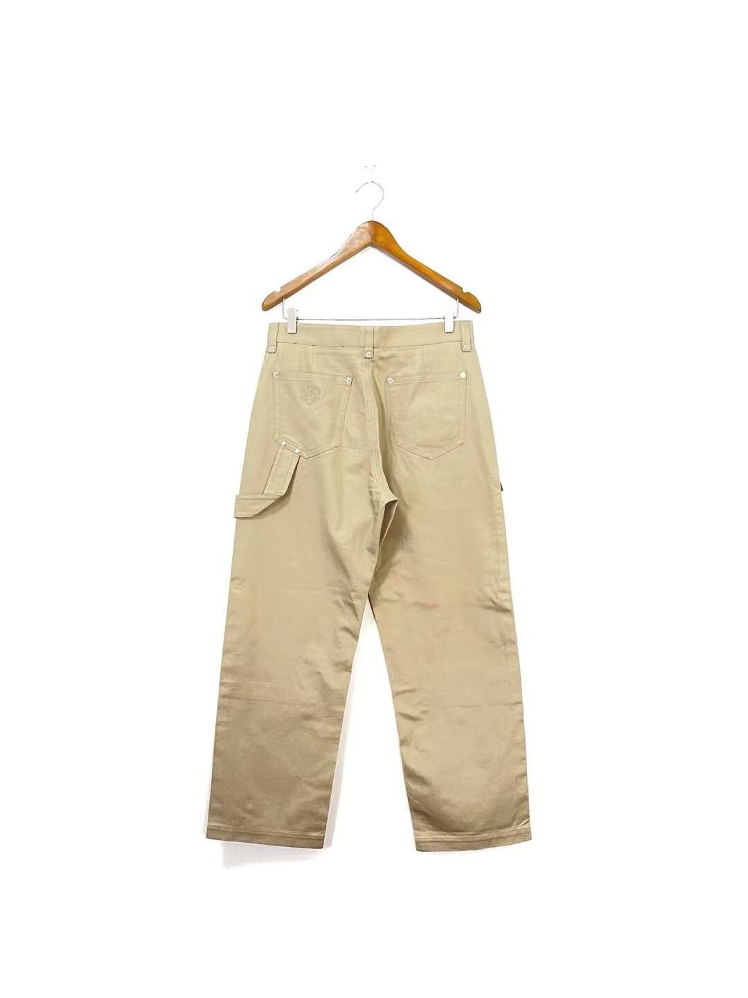 Khaki cargo pants with bee embroidery - 2