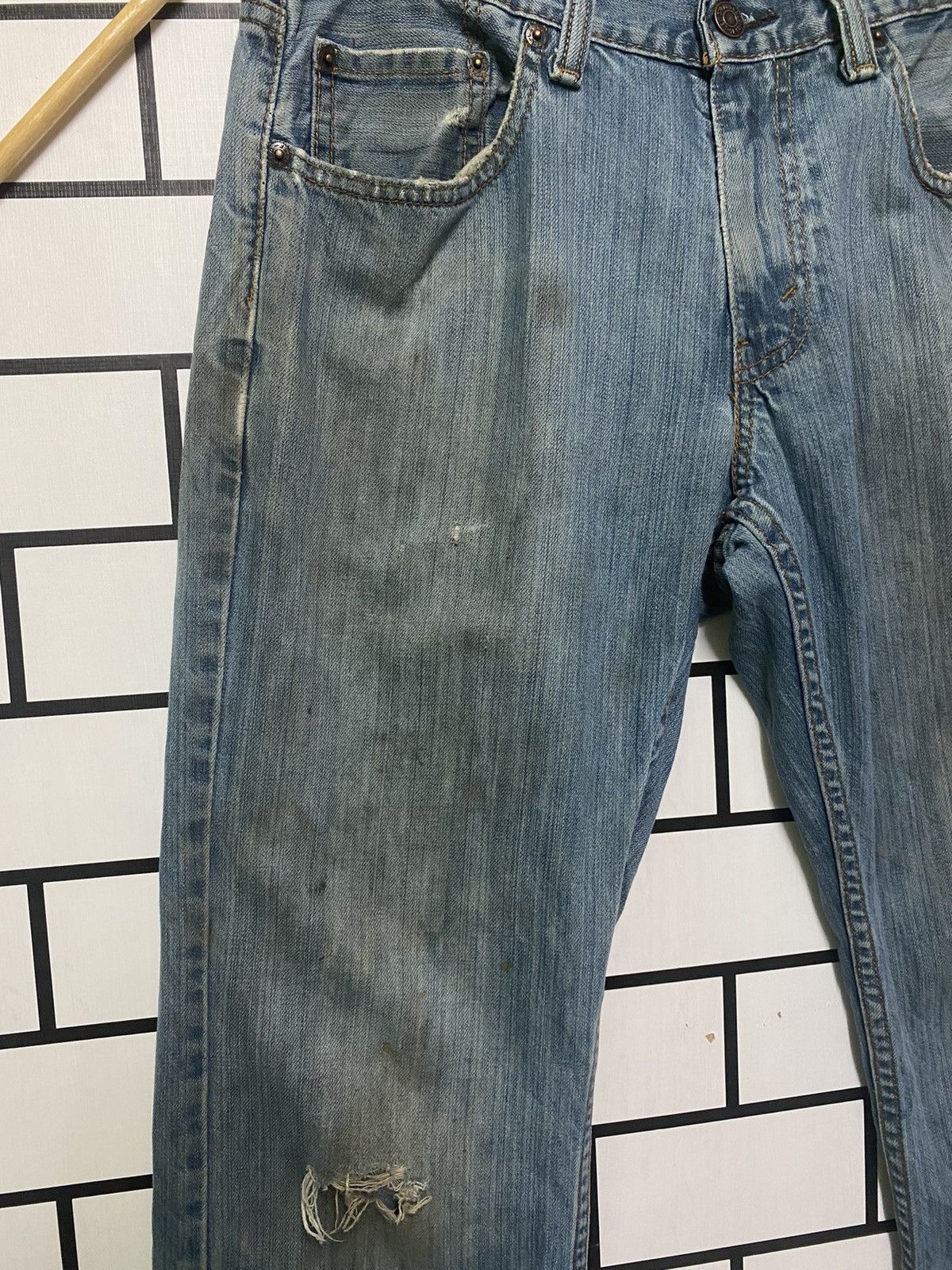 Vintage - Dirty Blue LEVIS Distressed Denim Jeans -L18 - 4