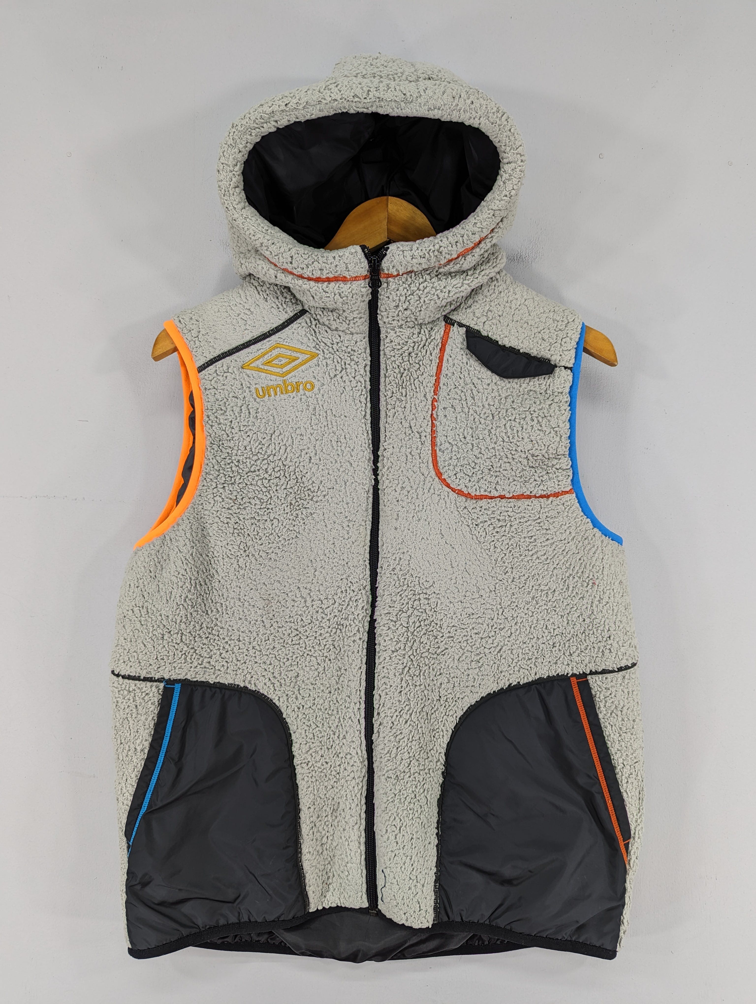 ショッピング半額 90s umbro boa fleece hoodie by DESCENTE | artfive