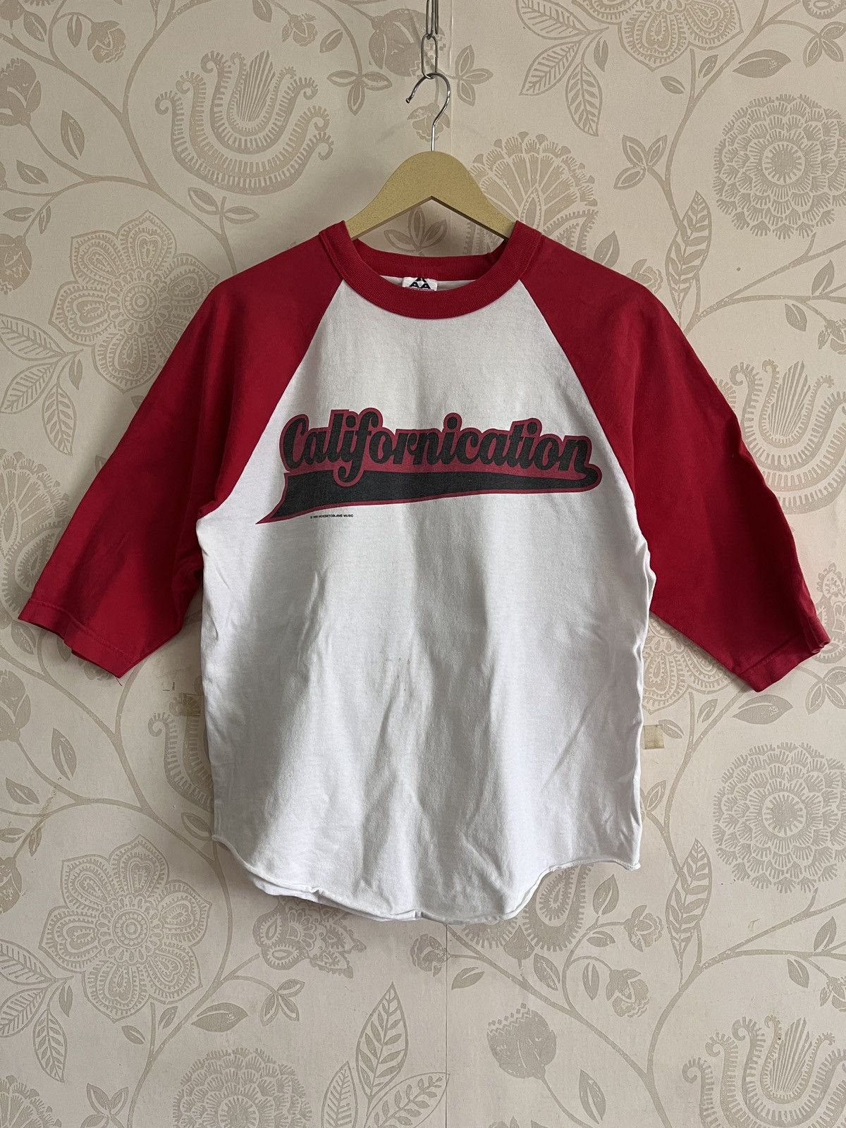 Vintage 1999 Red Hot Chili Peppers Californication Raglan - 18