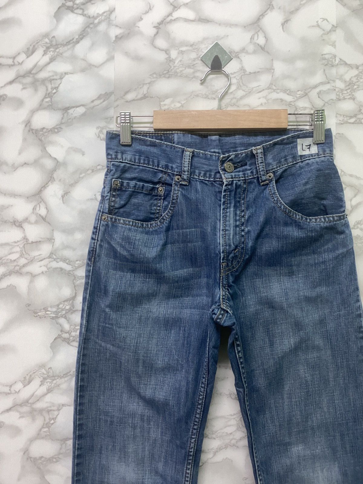 Vintage LEVIS 505 Blue Slim Distressed Jeans - L7 - 4