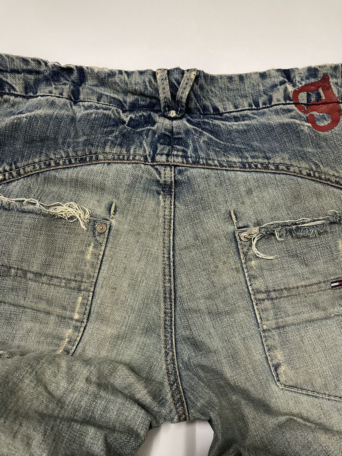 Tommy Hilfiger Denim Distressed Jeans - 18